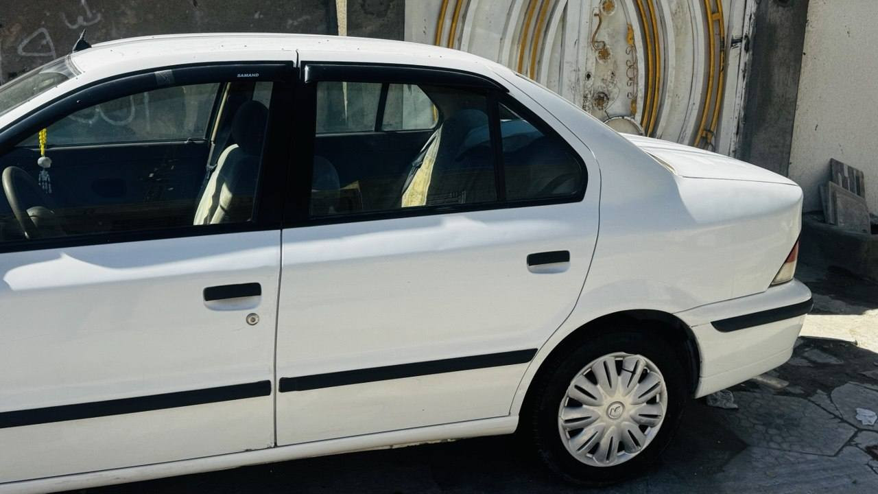 السلام عليكم 

سمند 2011 رقم كربلاء بسمي مكينه كير خير من الله 
السياره ماشيه 134000
مكان السياره كربلاء 
***********
