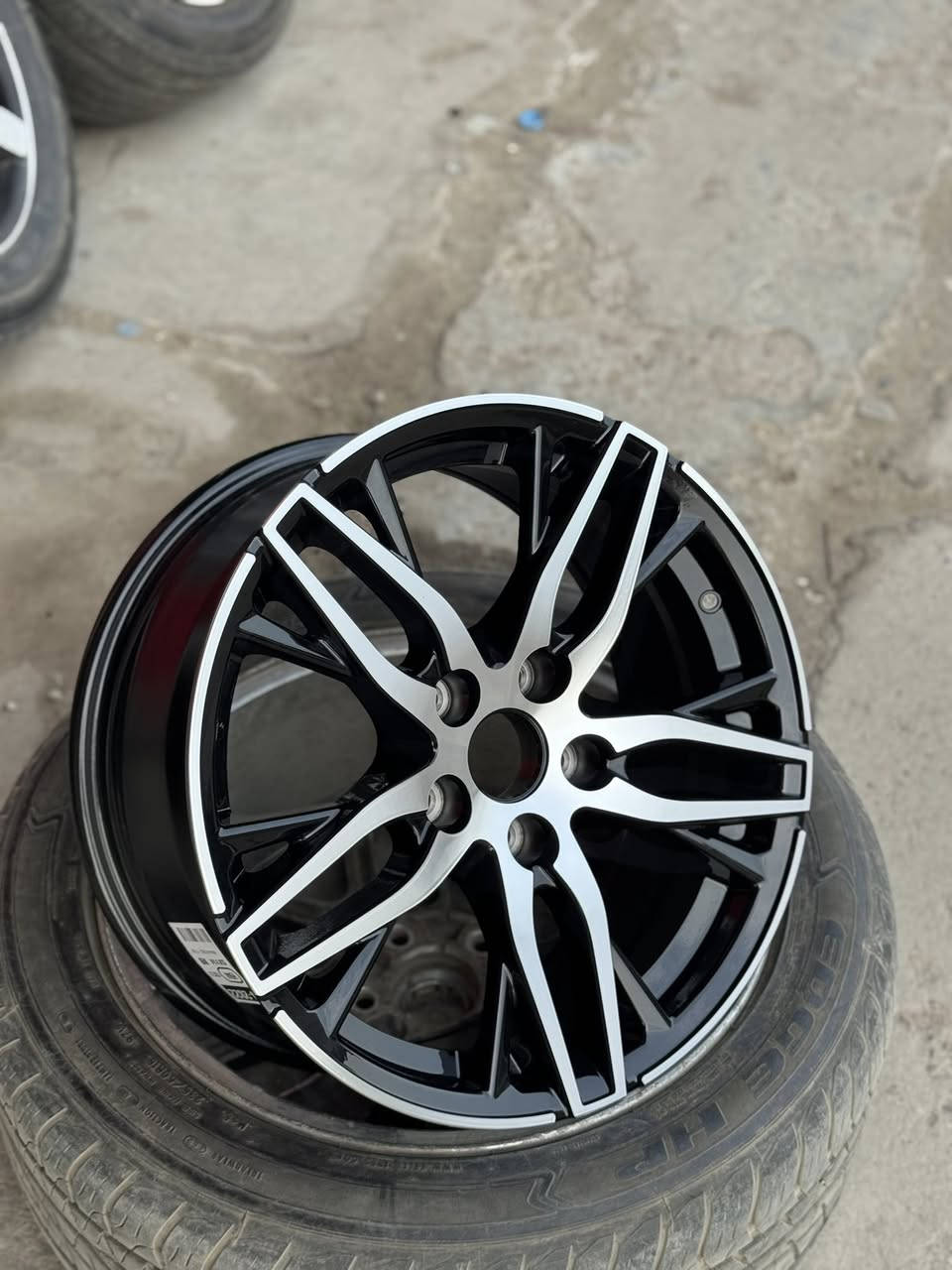 السلام عليكم

تخم ويل حجم 17
FlowForm قالب اصلي 

يرهم byd  جديد غير مستخدم

مكاني بغداد يتوفر عدي توصيل 
***********
***********
