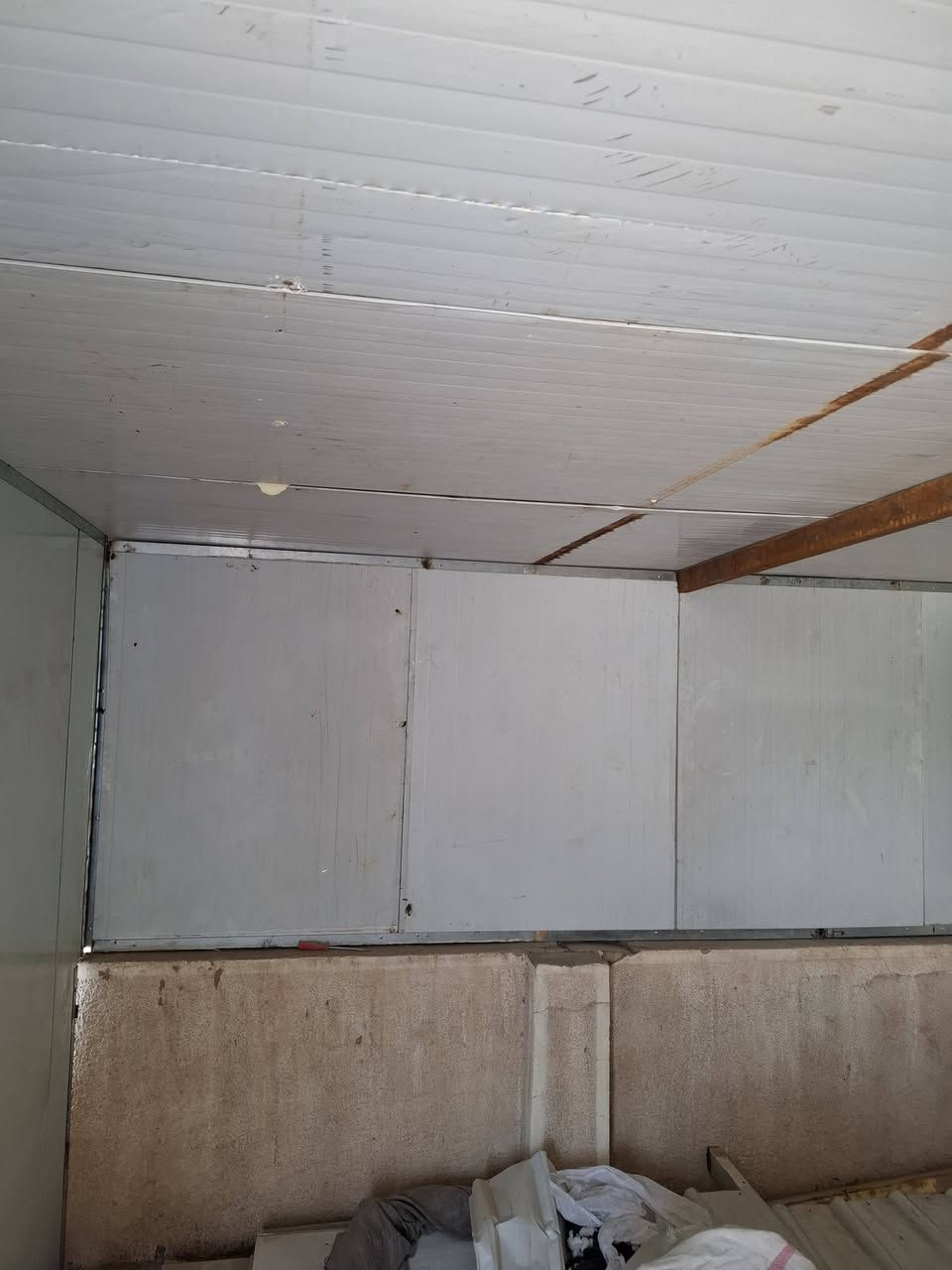 غرفه سندويج ٤في٤ ابيعهاب٢٥٠ قفل مكاني بغداد السيديه بيع مستعجل ***********
