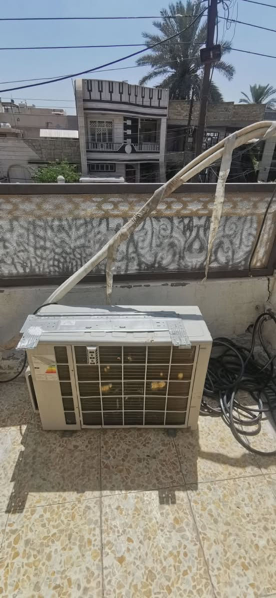 سبلت 1.5 طن ونص ال جي انفيرتر شغال معروض للبيع ب350 الف 
سبب البيع اشتريت سبلت اكبر


**إذا كنت صاحب هذا الإعلان وتريد حذفه لأي سبب، رجاءا أرسل رسالة إلى الدعم الفني**
