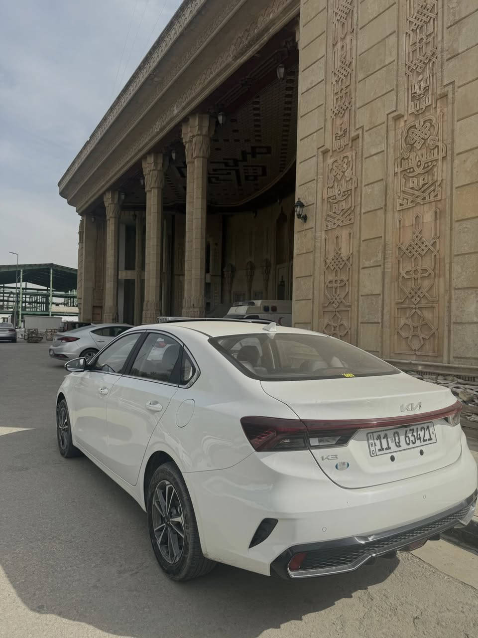 سيارة K3 وارد خليجي بأسمي
🔹 الموديل 2024

🔹ماشية 29 ألف كم

🔹 محرك 1500 دوش 8 نوزلات

🔹 گير طيارة

📌 المواصفات:

🔸 فتحة سقف

🔸 اوتو هولد

🔸 4 وضعيات قيادة

🔸 سايد بريك بصمة

🔸 بصمة أبواب + تشغيل بصمة

🔸 دخول ذكي مع نظام ترحيب عند الاقتراب

🔸 داخل جلد أسود وماروني فخم

🔸 شاشة وسط

🔸 كامرة خلفية بمنظورين + إضاءة أرضية عند الرجوع

🔸 حساسات ركن

🔸 صندوق ذكي

🔸 مري شفط

🔸 نظام تنقية الهواء

🔸 حساس ضغط الإطارات

🔸 نظام مانع انزلاق

🔸نظام مانع الضباب

🛠 السيارة مسويتلها إدامة كاملة:

✔️ بلكات أصلية جديدة

✔️ تنظيف نوزلات

✔️ شوتة جديدة

✔️ فلتر تبريد جديد

✔️ دهن اصلي

السيارة مادرتلها غير البانزين المحسن ابداً جاهزة وما محتاجة أي صرف

ملاحظة:

بيها طخة خفيفة بالجاملوغ عكس السايق واضحة بالصورة.

💰 السعر: 143 ورقة قابل للتفاوض

للاستفسار خاص أو اتصال 📞 (***********)

متواجد واتساب
