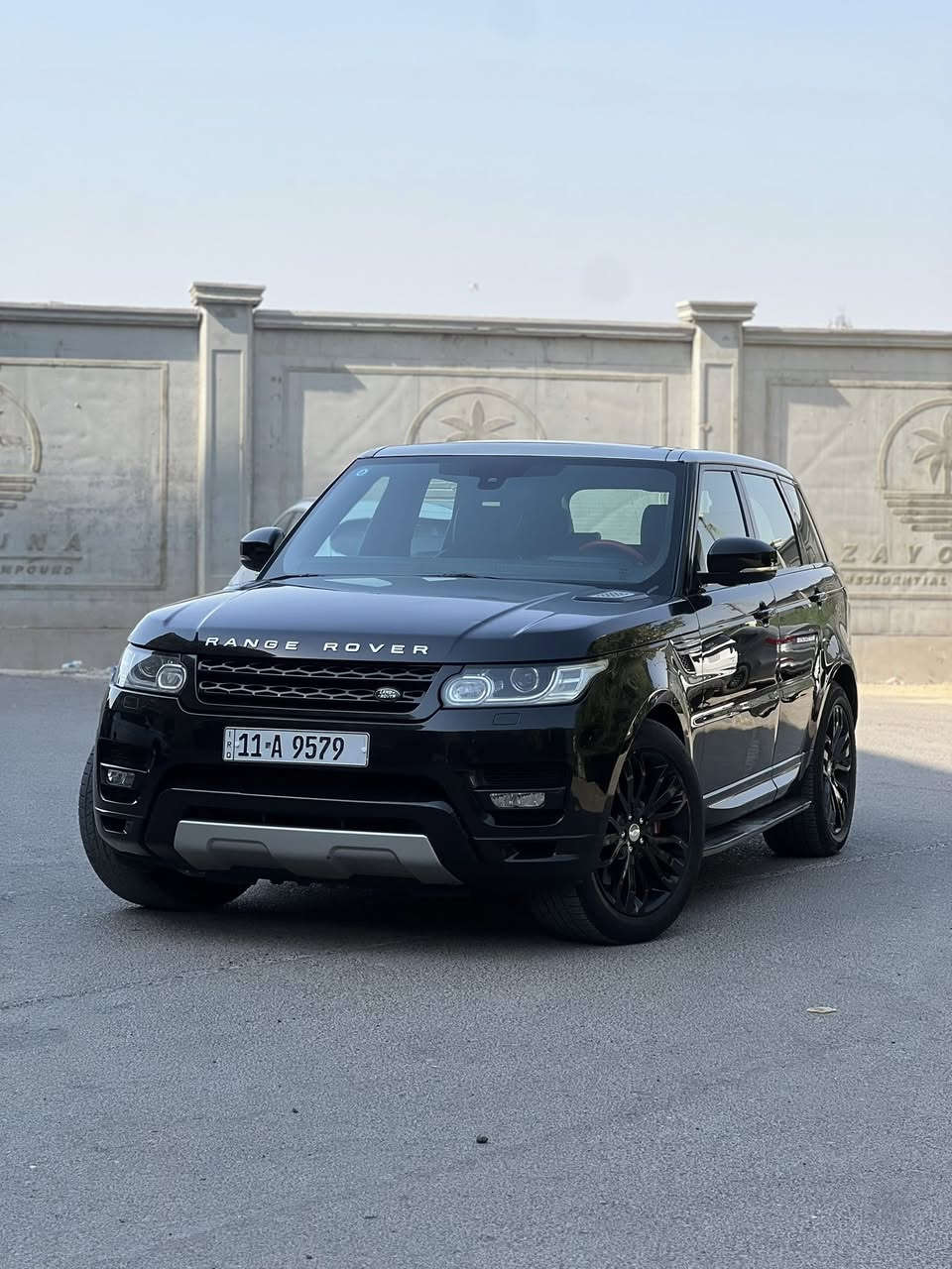 للبيع رانج روفر سبورت
وارد خليجي 
السيارة مابيها اي حادث مسبق بس صارت بيدنة مكانات باد. فقط

الموديل ـ 2014
رقم بغداد   

داخل مميز  احمر

عداد المسافة ـ ١٢٠ الف كيلو فقط

المحرك ـ 8  سلندر سوبر جارج 

كامرات خلفية 

حساسات 

جكات هايدروليك تتحكم بارتفاع السيارة 

بانوراما و سلايدرووف 

ابواب شفط و بصمات 

جنطة كهرباء و شفط  

مقاعد كهرباء خزن ذاكرة ٣ وضعيات 

تحكمات بالمقود لمس  

تحذير بالمري الجانبية رادار

مري جانبية كهرباء 

كشافات ضباب امامي

شاشات لمس للتحكم بالتبريد و انظمة القيادة 

السياره نضيفه  وجديدة بمعنى الكلمه 

مكان السيارة بغداد

سعر السيارة 288 وبيها م

الاتصال  ***********
