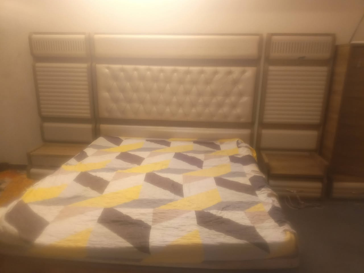 للبيع غرفة نوم تركية بيها اضرار ب300 متواجدة في العامرية...بدون دوشك...والجرارات مال الكنتور موجودات


**إذا كنت صاحب هذا الإعلان وتريد حذفه لأي سبب، رجاءا أرسل رسالة إلى الدعم الفني**