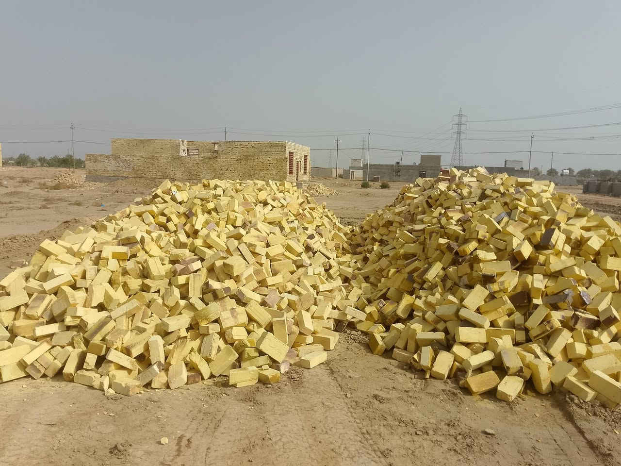 الهم صلي على محمد وال محمد يوجد لدينا طابوق جمهوري أو عادي درجه اولى يوجد توصيل ديوانية عفك البدير عدد مضبوط ***********
