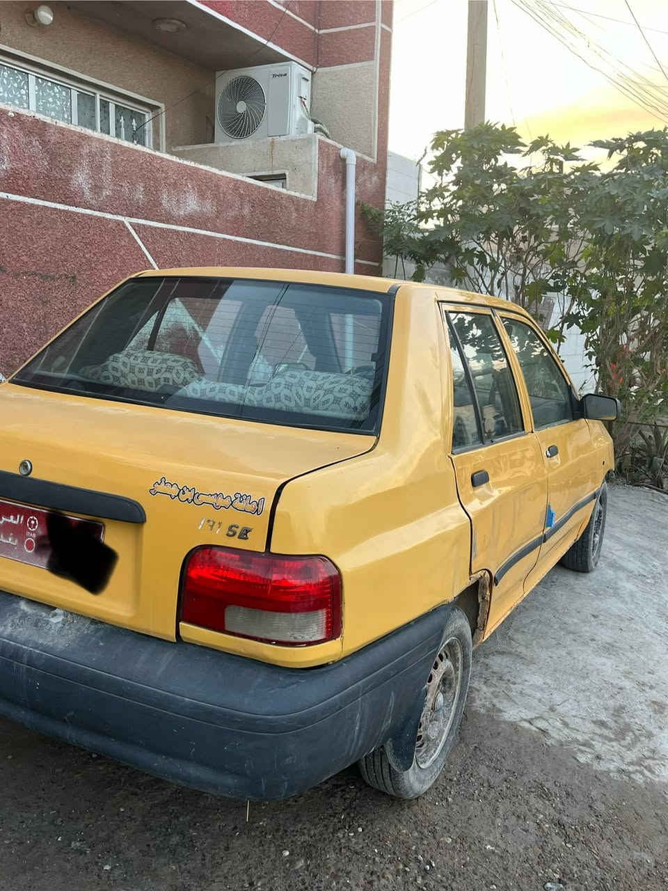 السلام عليكم ‏سايبة موديل 2016 صاحبها ما اندل  سنوية ضايعه  سيارة تشتغل تخم تاير جديد للاستفسار رقم الهاتف *********** سعر السيارة10
مكان السيارة بغداد قرب مرور الحسينية
