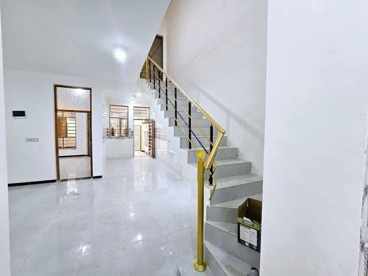 "حوّل كل زاوية في منزلك إلى تحفة فنية تنبض بالأناقة."
"ديكوراتنا تضفي لمسة من الفخامة والتميز على كل ركن."
"امنح منزلك لمسة من السحر والجمال مع تصاميمنا الفريدة."
"نحن نخلق بيئة تنبض بالحياة والجمال في كل تفاصيلها."
"اختيارك لدينا يعني اختيار التميز والجودة في كل زاوية."
"ديكوراتنا ليست مجرد تفاصيل، بل هي تعبير عن أسلوب حياتك."
"امنح منزلك لمسة من الفخامة والجمال مع تصاميمنا المبتكرة."
"نحن نساعدك في تحويل أفكارك إلى واقع ينبض بالجمال والتميز."
"ديكوراتنا تضفي جوًا من الراحة والهدوء على منزلك."
"امنح كل غرفة في منزلك شخصية مميزة تعكس ذوقك الرفيع."

مكانه ميسان 
للاستفسار الاتصال او مراسله
 ‏‪ *********** 
*********** 
#ديكورات_منازل #شيبورد #بوردكس #اصباغ #سمنت_بورد #بديل_خشب #بديل_الرخام
