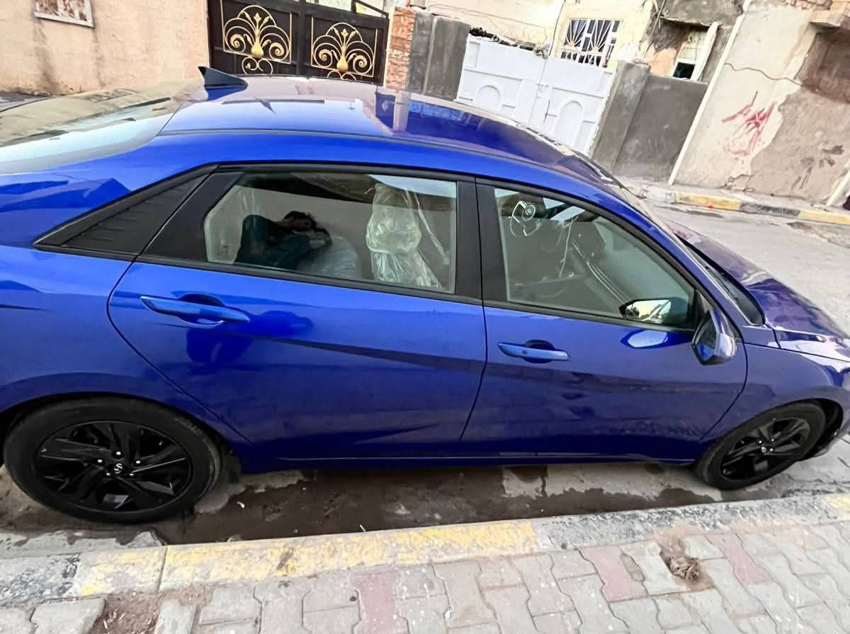 النترا 22 blu معوقين بغداد بيع او مراوس 
‏لون مميز جويتي 
‏محرك ٢٠٠٠ دوش 
‏كير At
‏حادثها فقط بنيد بدون إرباك وصور الحادث والسونار مرفق 
‏فول مواصفات عدا الجلد والفتحه 
‏بصمه تشغيل وأبواب وصندوق ذكي 
‏ترحيب عند الاقتراب 
‏شاشه ديجيتال متصله تدعم نظام كار بلي واندرويد اوتو 
‏شاحن واير ليس 
‏تدفئه كشنات 
‏ويل كب 
‏تبريد شاشه منفصل 
‏رادارات جانبيه خلفيه اماميه 
‏نقاط عمياء وتنبيه 
‏صندوق ذكي 
‏اوتو هولد 
‏سايد بريك بصمه 
‏مانع انزلاق 
‏وباقي المواصفات  
‏رقم بغداد معوقين 
‏معوقها ساكن بغداد سليم يشتغل عماله عوقه حول بعينه 
‏ويسوي وكاله عامه ام الصوره والباركود
‏
‏سعرها ١٤٧ وبيها مجال بسيط 
‏للتواصل ***********
‏
