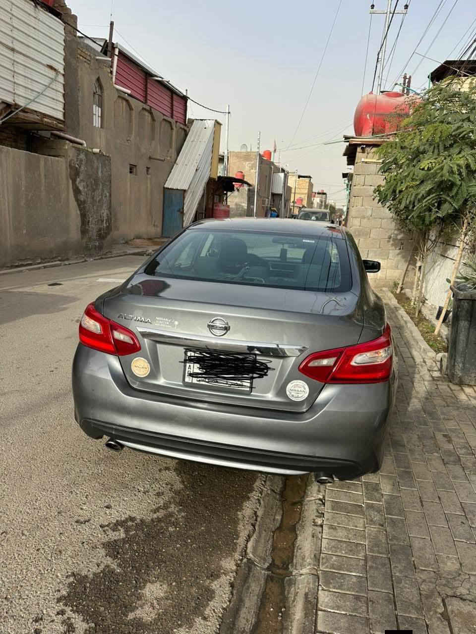 نيسان التيما 2018
رقم بصرة انكليزي باسمي(الرقم جددته انكليزي) 
سنويه جديده لحد 2030 شرط التحويل
فول مواصفات ماعدا الفتحه
مكينه 2500 
تشغيل عن بعد 
تبصمه بيبان 
بصمه صندوق 
تحكم ستيرن 
تثبيت سرعه 
شفتات بالستيرن بلادي
كشنات كهرباء
كشنات جلد
شاشة اعطال
كاميرا خلفيه
مكينه وكير وحداديه كفاله
حادثه مال امريكا موضح بالصور +حادث بالعراق جنطه خلفيه ومرجعه بارد بدون اي صبغ السياره جاهزه بدون اي نقص 
السعر (((120))) وبيها مجال للشراي 
 هذا صاحبه ***********
مكان السياره بصرة خمسه ميل
