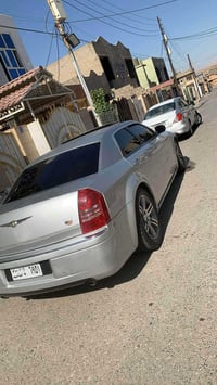 كرايسلر ٣٠٠ • ٢٠١٠ • ٨ سلندر