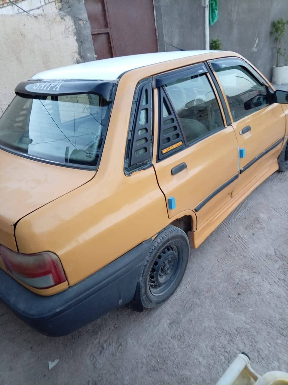 سايبا للبيع موديل ١٢ سيارا جاهزه من كلشي السعر ١٦ وبيها مجال بيع مستعجل *********** واساب النجف
