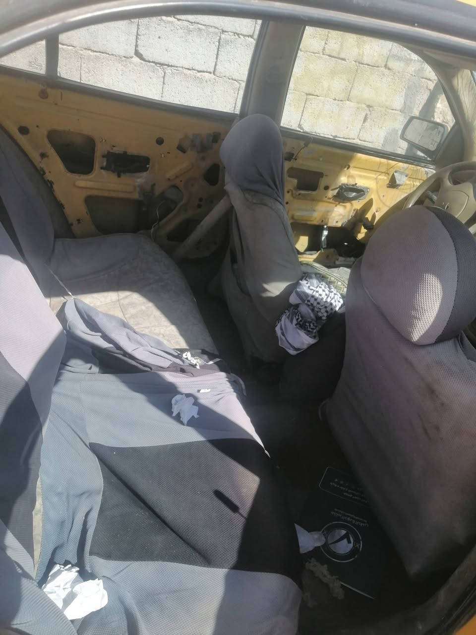 سمند 2011 محرك كير مكفول كهربات كله شقاله
بيه ضربه بس بالهلال 
عليه غرامات 210 وعندي وكاله باركوت اني ادورلك
واني بيع الموجود 8 ورقات ***********
