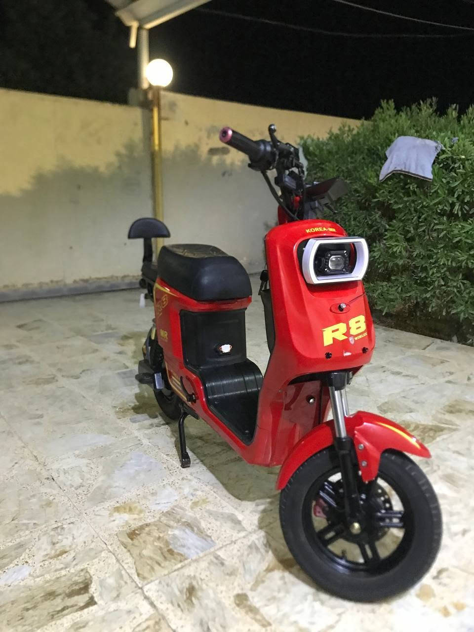 السلام عليكم  دراجه شحن للبيع R8دراجه فول. وبطاريات مال شركه سعر 425بيه مجال.  مكان ديالى بعقوبه ///اتصال ***********🔥
