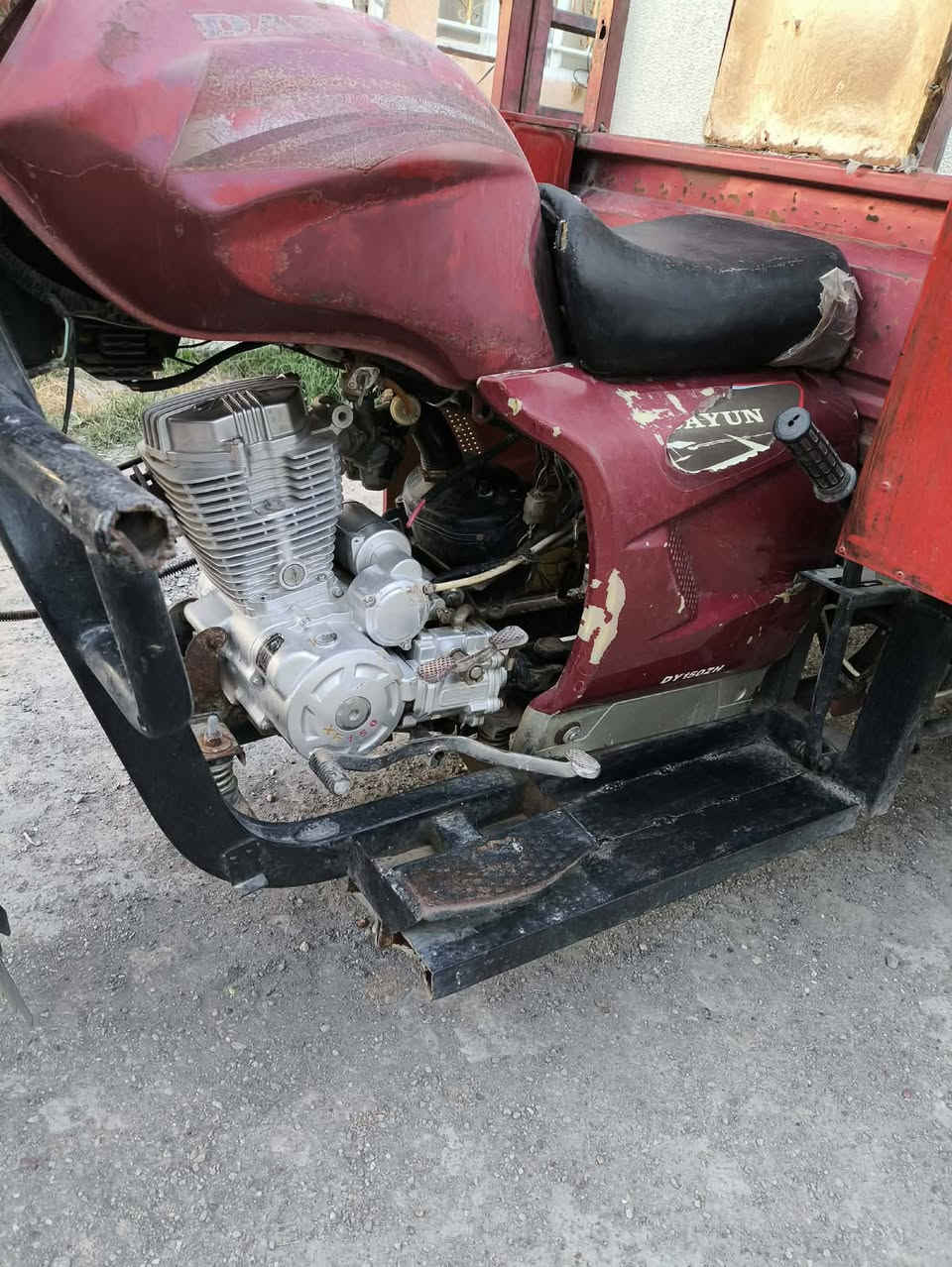 السلام عليكم للبيع ستوته موديل 2016 الوراق اصوليه موجوده مكينه جديده اكسن، جمره مقفل،شاصي مكفول من، لحيم،كهربايات،كله شغاله  سلف وهندر ،رقم الهاتف، ***********،المكان،الشيخ حمد زملت حمدي
