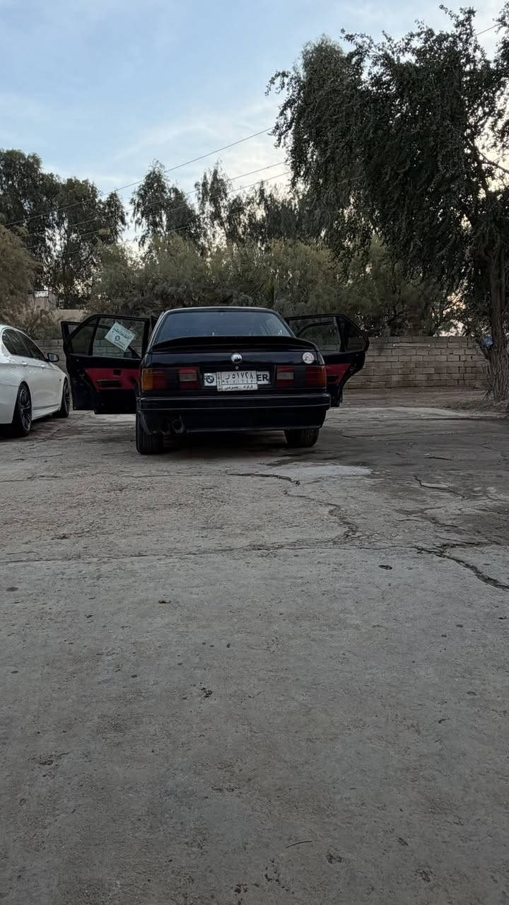 سلام عليكم 
البيع BMW E30 زعره موديل1988
مكينه مسكر 6سلندر  فانوس 28كير fz
كزوزرياضي بيهه دبه Mسستم صوت سياره خير من الله يرادلهه ترتيبات بسيطه تحويل مباشر سعره ب35
بي واتساب 
 ***********
***********
