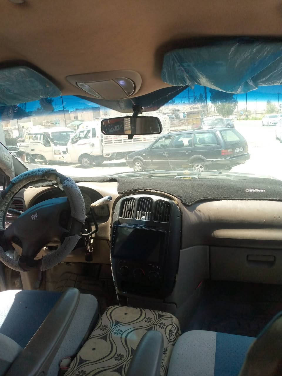 دوج كرفان سبعه راكب موديل 2003 الشرعي بالموصل رقم بغداد الماني مشروع وطني شرط التحويل  السعر على هذا الرقم ***********  رقم اسيا ***********  مكلف بالنشر
