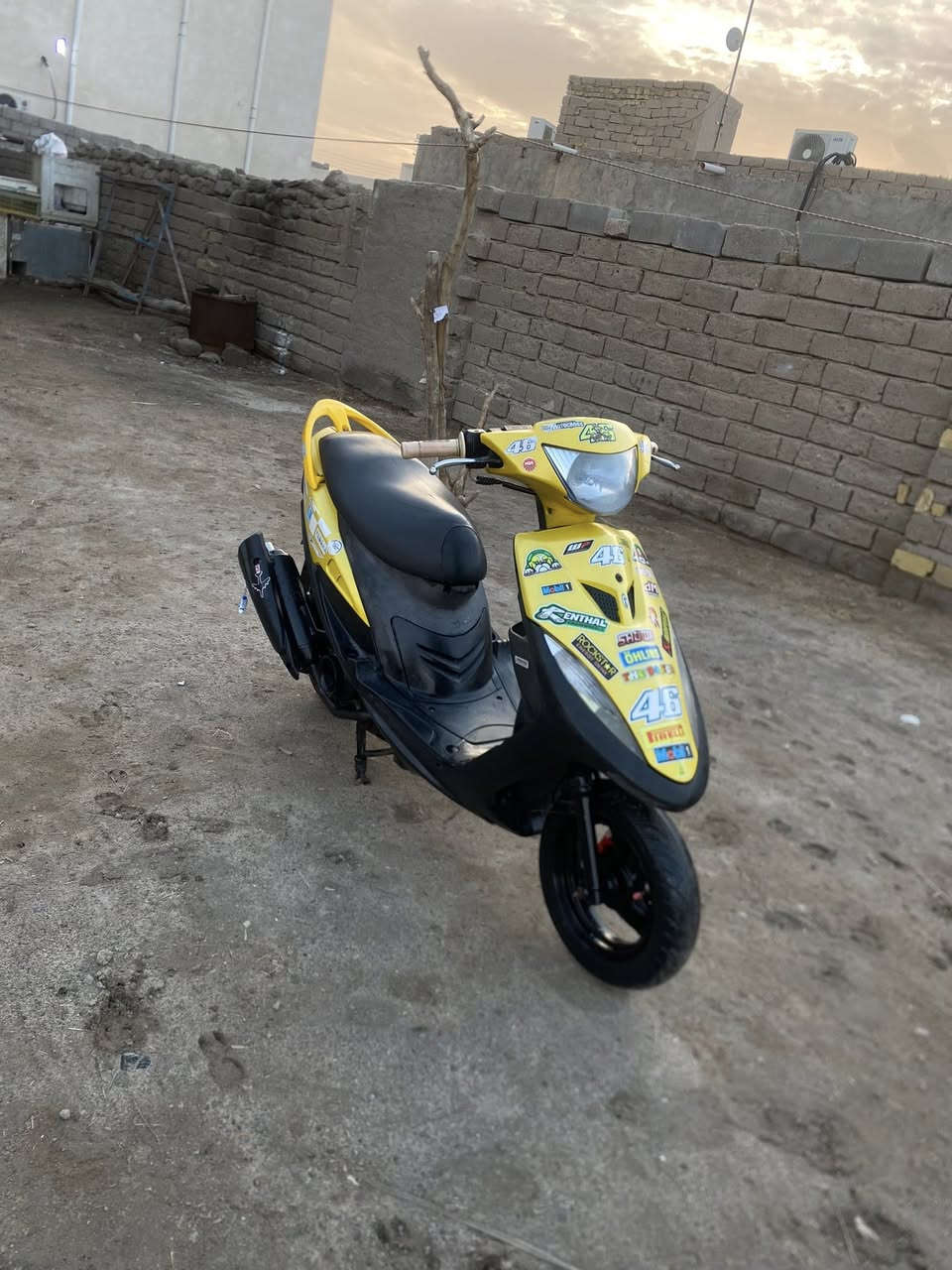 سلام عليكم دراجه ماكس عدله دراجه فول ومكفول كفرات اربع ولفات مكينه ما مفتوح مكفوله دراجه حاويه كلشي شغال ما نقصه شي نكره سلف سعر 750وببه مجال مكاني البصره القرنه ‭٠٧٨٧ ١٧٠ ٧٠٥٩‬
