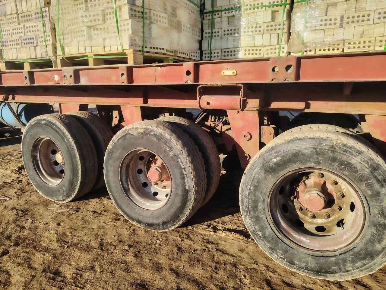 سلام عليكم عربانه للبيع جاهزه للعمل مكانه بغداد شعله اني مكلف بل نشر رقم راعيه *********** امجد العكيلي سعر 80 او بيه  مجال اني مكلف بل نشر
