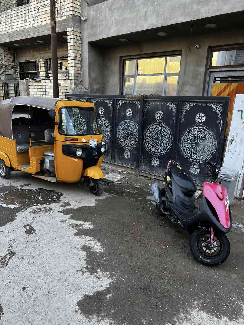 سلام عليكم عدله بلاديه كلها ختم واحد ويه المكينه  كامله مو. مال لعب مكينه مفتوحه مره وحده و شغلها مضبوط 700 و بيها مجال بسيط ***********
