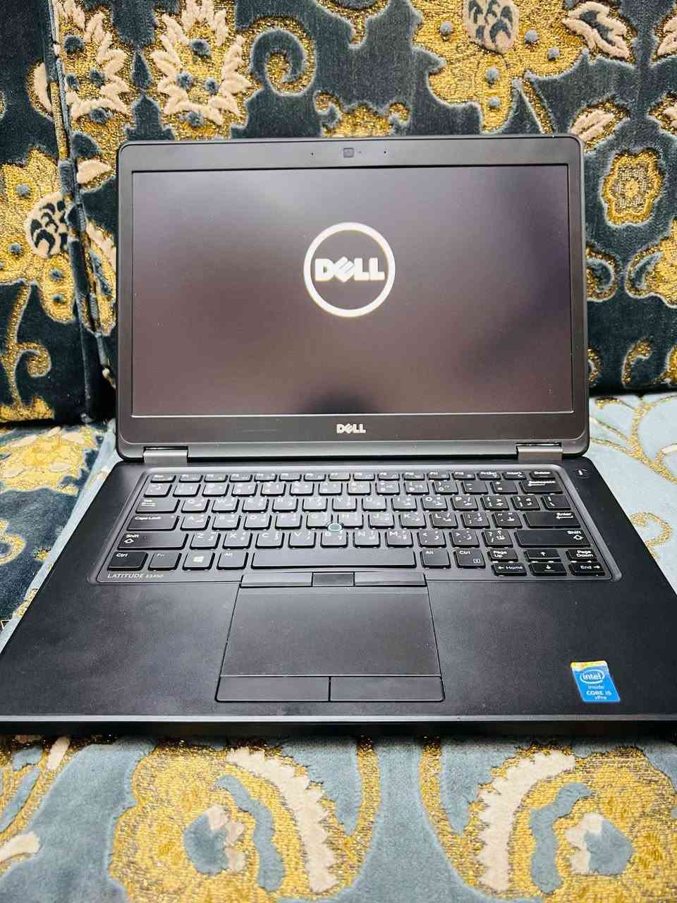 السلام عليكم 
حاسبه DELL للبيع الحاسبه جديده 
الرام 8 
كارت الشاشه خارجي قابل للتطوير 
الكيبورد ضوءي 
النضافه 99%
المكان الحبيبيه 
***********
