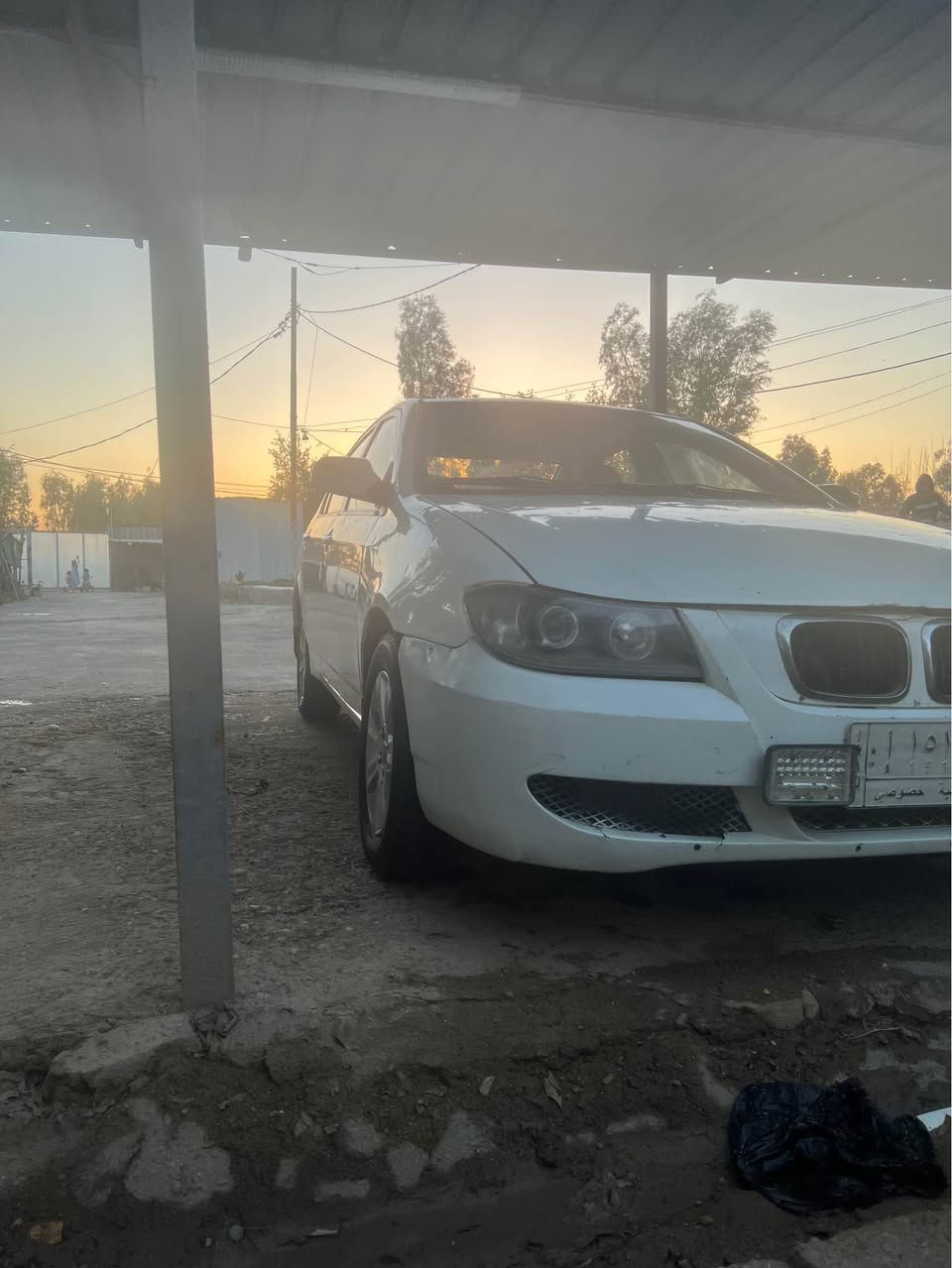 السلام عليكم عندي ليفان ٦٢٠ بيضه موديل ٢٠١٣ كفاله عامه من الضربه والصبغ السياره بيهه حالوب مبين بل صور رقمً قادسيه سنويه صافيه مكينه كير حداديه جاهزه تبريد ميشتغل يرادلهه ترتيب السعر ٤٠ وبيهه مجال بيع أو مراوس مكاني ديوانيه *********** ديوانية, القادسية
