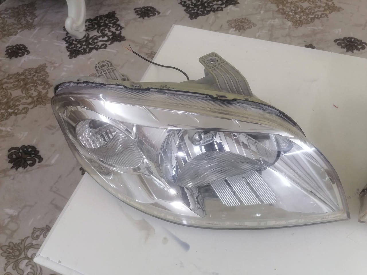 زوج لايت افيو مستعمل نضيفات للبيع  مصنع تايواني *********** سعر ٧٥ الف يوجد توصيل لكل محافظات
