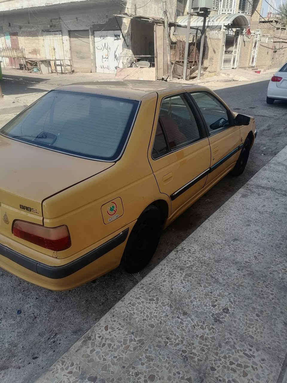 بيجو بارص موديل ١٥ السياره مكفوله من ضربه عده هلال معمرواحد صفحه العبري أثر خياس والباقي خير من الله حدايه جديده تايرات توني شادهن السنويه منتهي سعر ٤٤ وبها مجال بصيط لاستفسار تصل ***********
