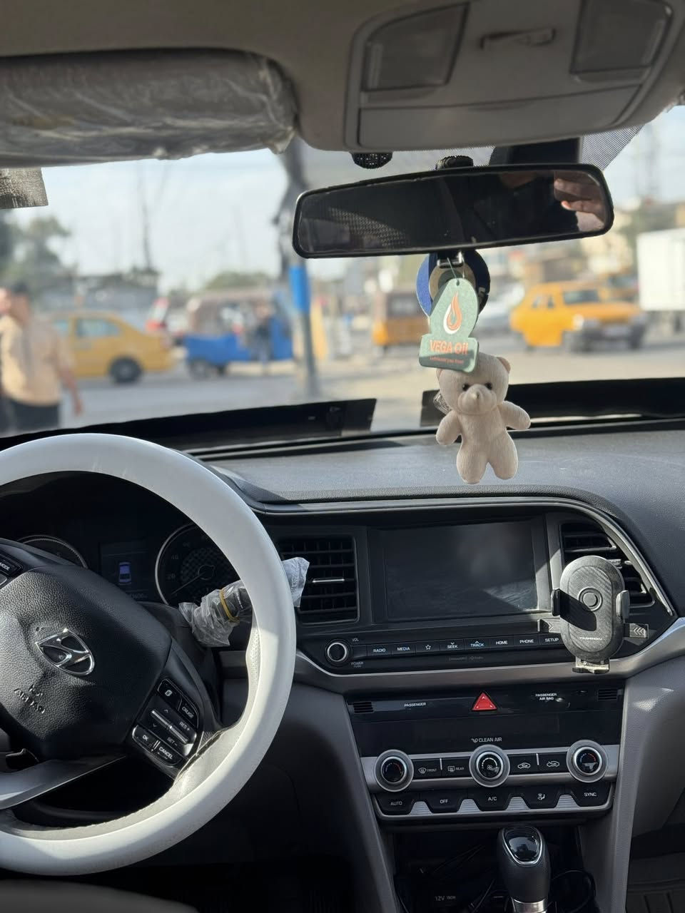 السلام عليكم النتره ٢٠٢٠ حادثها بنيد فقط  سياره كلهه ليبل واحد  سياره  بسمي تحويل ثاني يوم رقم دولي بغداد سياره نص فول  جاهزه مكمله  كير مكينه خير من الله تبريد ثلج بصيف بدلته  سياره عليه ادامه عامه  كامله   مكينه ٢٠٠٠  دوش  كير  Atمرغوب    مكاني بغداد بلديات رقم ***********
