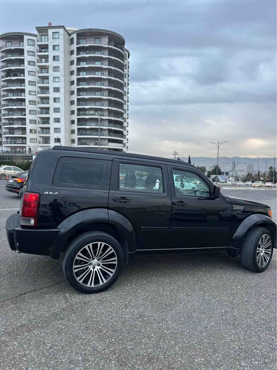 بەناوی خوای گەورە

دۆج نیترۆ. ٢٠٠٩. 4*4

١٨٥ هەزار کیلۆمەتر حەقیقی ڕۆشتوە 

بێ بۆیاخ. 

سەیارەکە وەسفی ناوێ. ماشاللە 

رەقەم و سەنەوی تازەیە بەناوی خۆمەوەیە. 

کامل سیرڤس. کراوە 

٤ بانسی لۆکم بۆ بەستوە 

ڕۆنی مەکینەی تازە گۆڕاوە 
🚗
دەبڵ ئەکسل. 
مەکینە ٦ بستۆنی مەرخوب. ٣،٧ 
تحدید سورعە 
جام کارەبا و ئۆتۆ ئاوینە کارەبا 
کامل لایتەکانی کراوە بە لید 
شاشەو کامیرای بۆ بەستراوە 
٤ ویل و تایەی لە ژێرە. ٤٠٠$ پێدراوە لۆک
هەموو گیانی بەشەرت.  نرخ. ٩٩ گەڵاو مەعامەلەی برایانە.    شوینم سلێمانیە.  ..   

0 7 7 0 7 6 9 7 1 4 2 السليمانية, العراق
