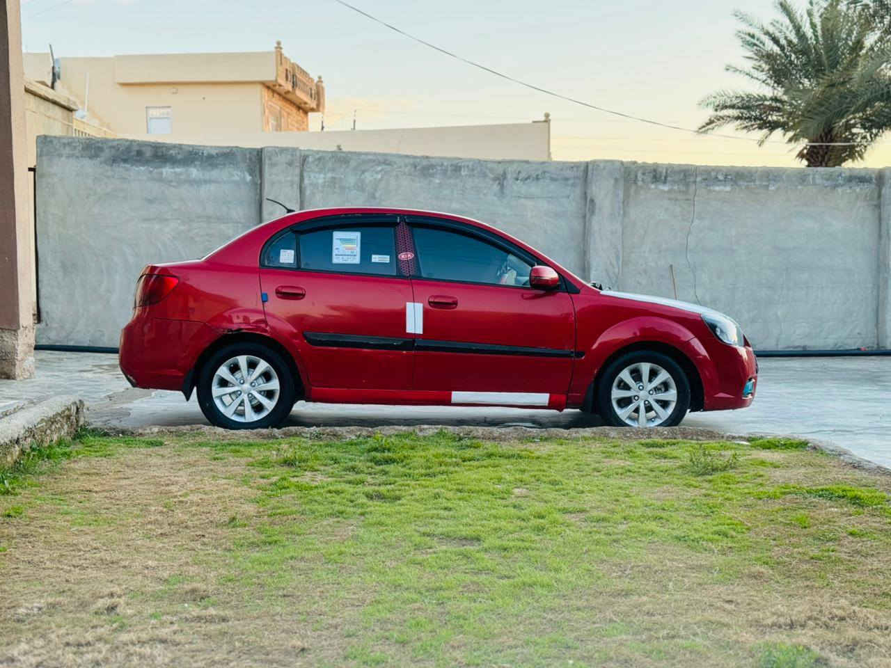 السلام عليكم 

كيا ريو 2010 

سيارة بيه صبغ مكانات ابيع صبغ عام 

رقم اربيل دولي سنويه لل27 تحويل ثاني يوم 

سياره جاهزه محرك مامفتوح شاشه كامره تحكم تخم تاير جديد ويل كب كروم كهربائيات...

ابيع نقد ويرهم مقدمه زينه مع الضمانات 

***********
***********
العنوان اسديره
