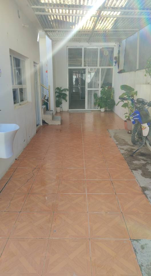 خانوو 120م لەگەرەکی کێوەڕەش 
تەنیشت قوتابخانەی برووسک 
کامل خەدەماتی هەیە بەرامبەر 
نەخۆشخانەی کێوەڕەش بۆزانیاری پەیوەندی بکە 
0750 122 32 36 
0770 228 91 25 رانية, السليمانية
