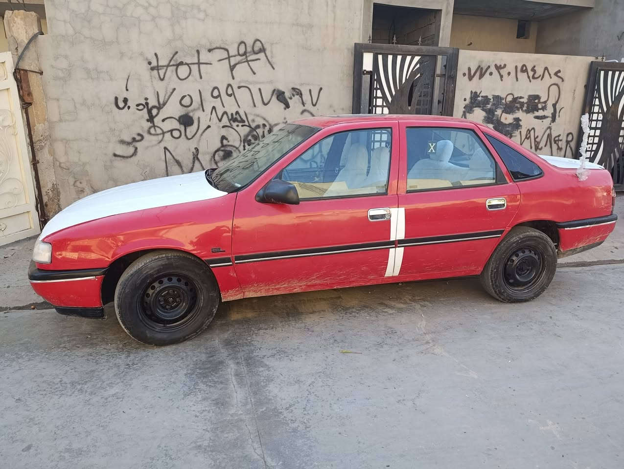 للبيع كركوك حي الخضراء موديل 90 ماكينه 16 سعر 35 ورقه بمجال شرط تحويل ***********
