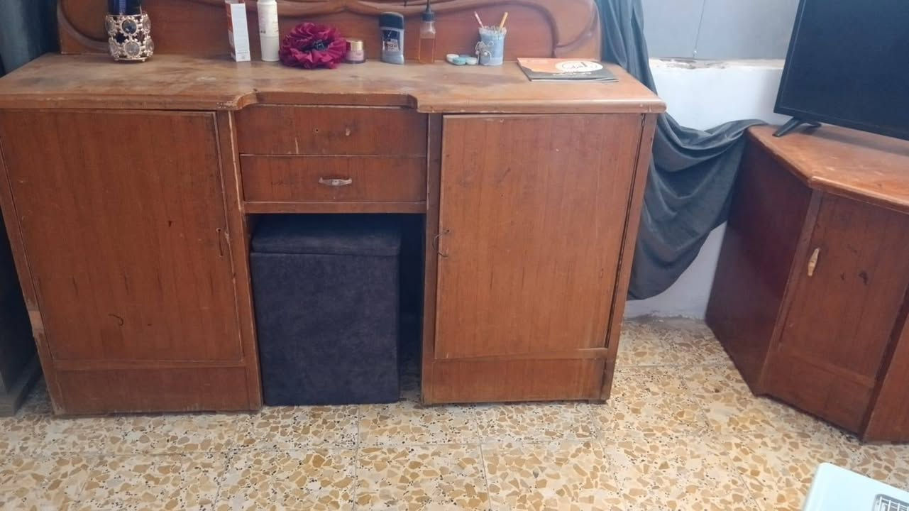 السلام عليكم غرفه نوم 6قطع صاج اصلي تكمه توصا العنوان بغداد الشعب السعر 400تجتاج صبغ  غرفه ضخمه بيع مستعجل لغرض النتقال


**إذا كنت صاحب هذا الإعلان وتريد حذفه لأي سبب، رجاءا أرسل رسالة إلى الدعم الفني**