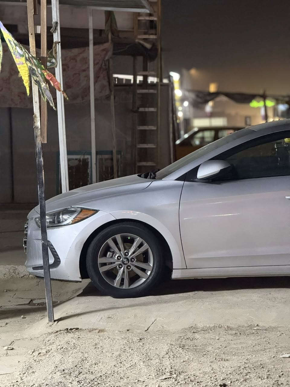 عليكم النترا للبيع موديل 2018
رقم بابل باسمي تحويل ثاني يوم سياره داخله كلين من امريكا فقط الدوسه ومكانين بارد وبيه هنا بلعراق باب الخلف السياق نكردت سونار موجود وياه ناشره وموضحلك كلشي ماشيه 117 الف ميل 
مواصفات عاديه 
تحكم بلمري 
وضعيات قياده 
مثبت سرعه 
ارضيه مغلفه جلد 
وشادله كاشف ضباب بايدي اجتي بدون 
ملاحضه مكينه وكير مكفولات فقط المكينه فاتح القبق مبدل واشر قبق ولفات والكير مبدل دهنه والتصوير موجود 
مكاني بابل شارع 80
رجاء كلشي ذاكرلك بلمنشور 
السعر 137 وبيه مجال ***********
