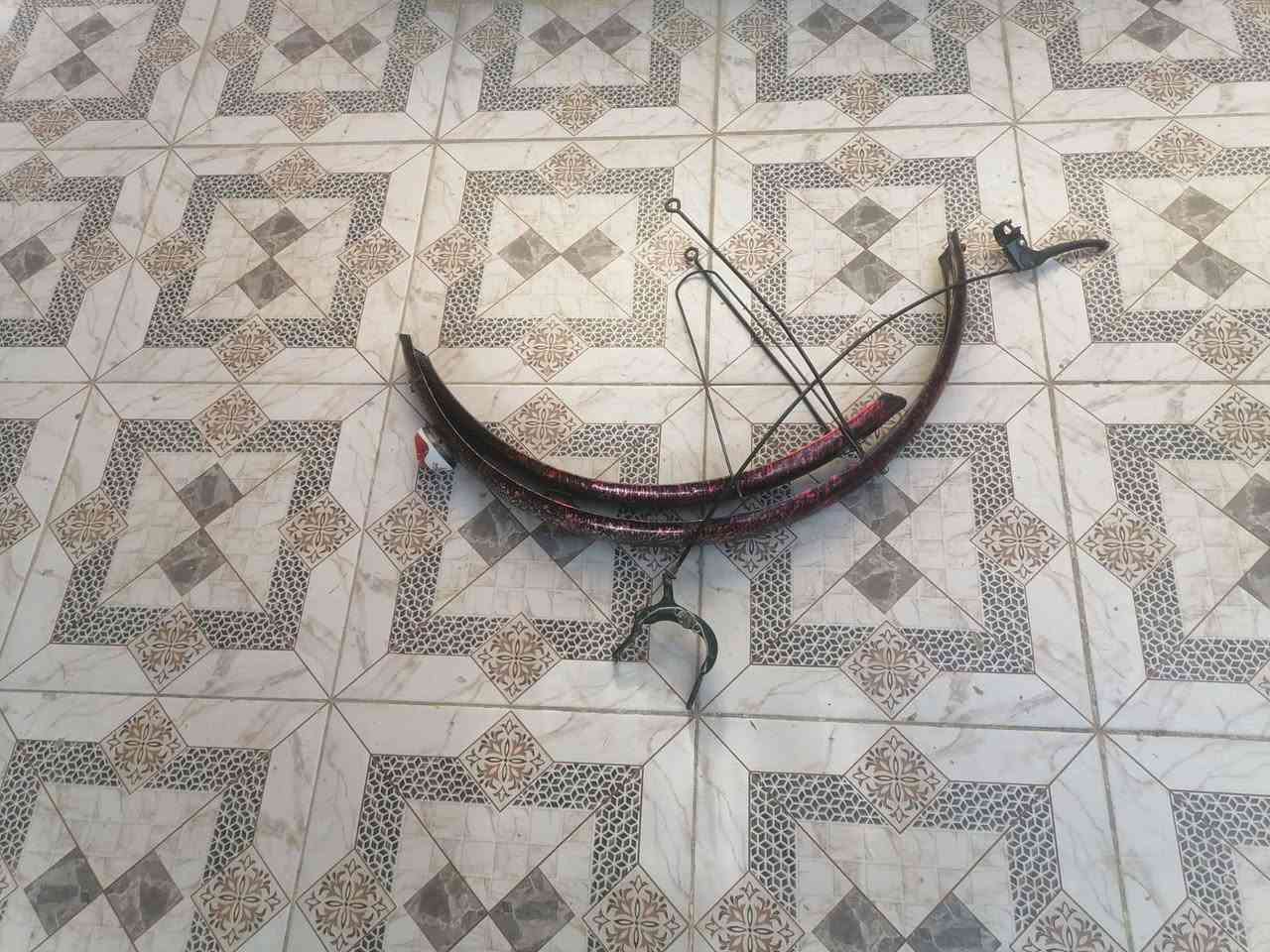 السلام عليكم باسكل قياس 26 مديل 18  بريكات امامي خلفي كامل من كلشي جاملغات موجوده مال حاويه من مرتضى شريف مو التجاريات 
مكاني سوك الشيوخ 
رقم بس واتساب ***********
