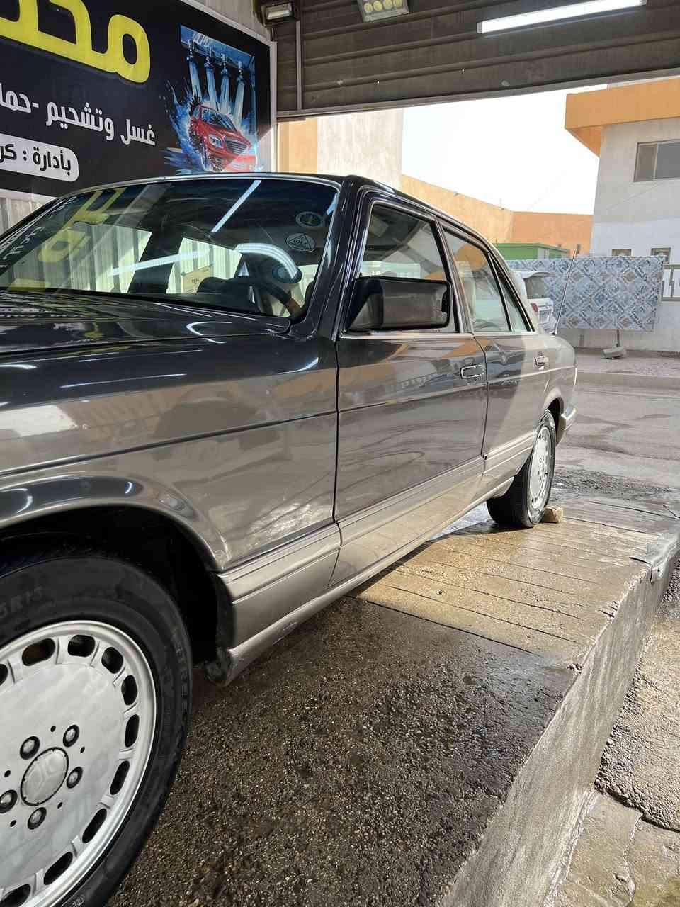 سلام عليكم رائسي موديل 1987 جاهزة تبريد سلايت محرك ففتي تخم تاير رقم ديالى انكليزي بسم خالي تحويل ثاني يوم سعره 60 وبي مجال مكانه بغداد ***********
