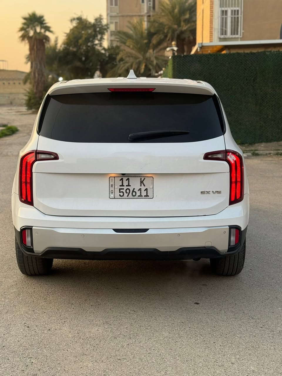 السلام عليكم تيلورايد ٢٠٢٤ بسعر توسان
٦ سلندر   جاهزة من كلشي كاملة مكملة (حرة)

بجم كبس 

ماشية ١٩ الف ميل 

 مرقم بغداد باسمي تحويل ثاني يوم

حادثها ٣ قطع خلفي  

بدون ايرباك

السيارة جديدة ونظيفة حيل 

تصليح درجة اولى ترايها من زاخو للفاو بدون توقف

مواصفات السيارة 

تشغيل عن بعد 

كشنات جلد اصلي بلادي داخل اسود 

اشاير مري

 بصمة أبواب و ترحيب عند القدوم 

شاشة متصل

تحكمات فول 

قيادة ذاتية

تحديد مسار

مثبت سرعة

ويل بلادي ناعم مابي طسة

كامرتين خلفية 

حساسات 

رادارت امامية وخلفي

رادار بالمري 

٥ وضعيات قيادة  smart-comfort-eco-snow-sport

هند بريك دكمة 

اوتو هولد

اوتو ستوب توقف ذاتي 

ستيرن رجاج 

٣ قطع تبريد (خير من الله التبريد) 

 قفل الأبواب والجام للأطفال

شاشة متصل 

كشافات Ledا

شاحن لاسلكي 

‏ USB -تايب سي 

سماعات سستم امامي خلفي 

وبعد مواصفات خير من الله 

السعر مرقم بغداد 235 بيها مجال حك الجية 

***********   مكان السيارة بغداد
