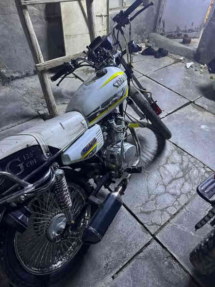 سلام عليكم ايراني سونك ٤قير مكينة ناعمة فول دراجة  يرادلها ضفيرة بدون اوراق سعر ٧٠٠ وبيها مجال حك الجية عنوان البياع حي التراث ***********اتصال فقط مابي واتساب وذا تحب مازنجر  اذا مو شراي لا تكسر بلحلال
