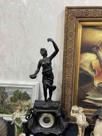 ساعة برونز • صنع فرنسا • تحتاج تنظيف