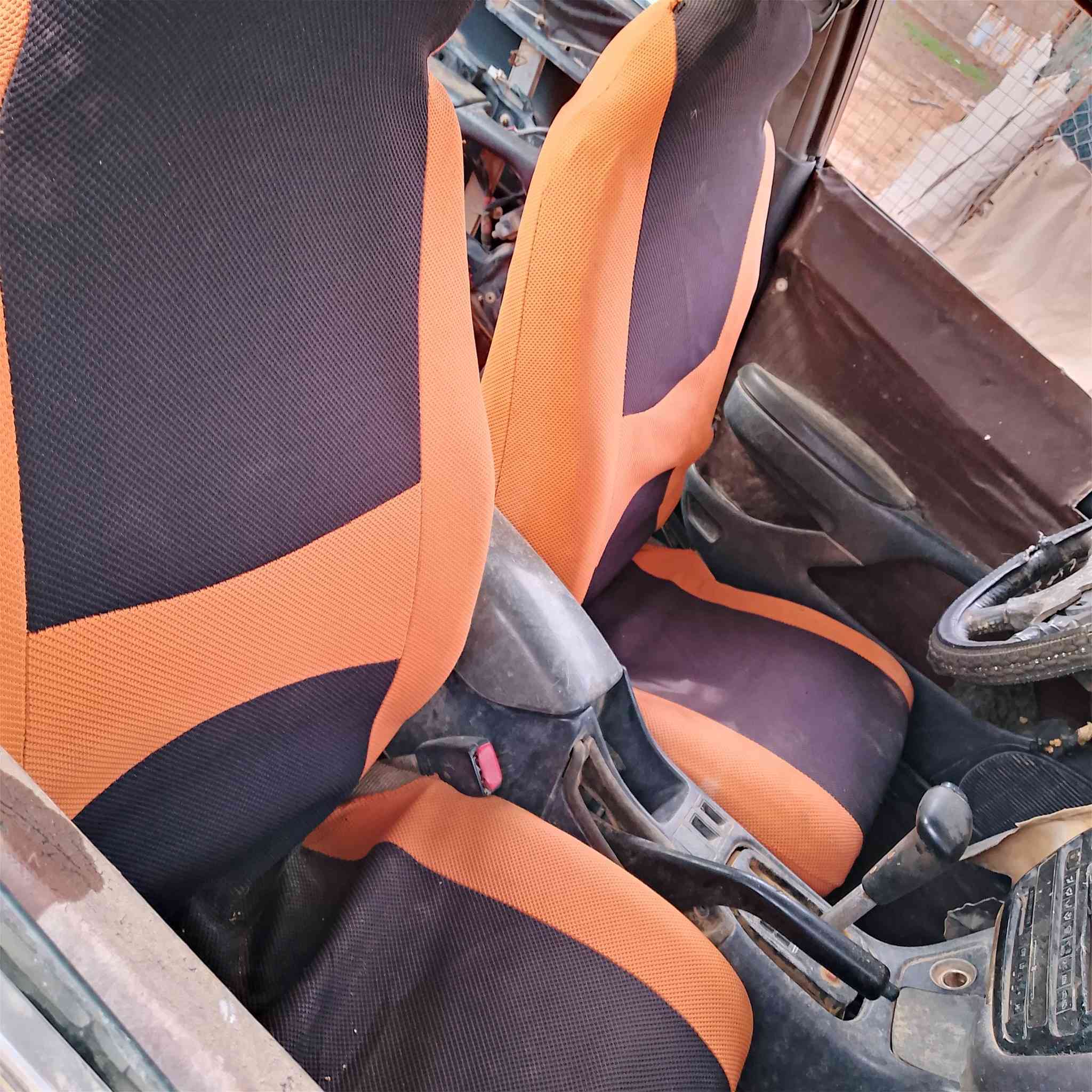 سلام عليكم كارينا  محرك زين كير زين صدر نص عمر  سيارة يعوزها بونيد ودعاميه ولايتات   بيها سنويه  ما بيها راعي اكفلها دوله وعشاير سعر 10  ورقات وبيها مجال قليل    مكان سيارة مفرق الشرقاط رقم صاحب سياره *********** خاص مفتوح
