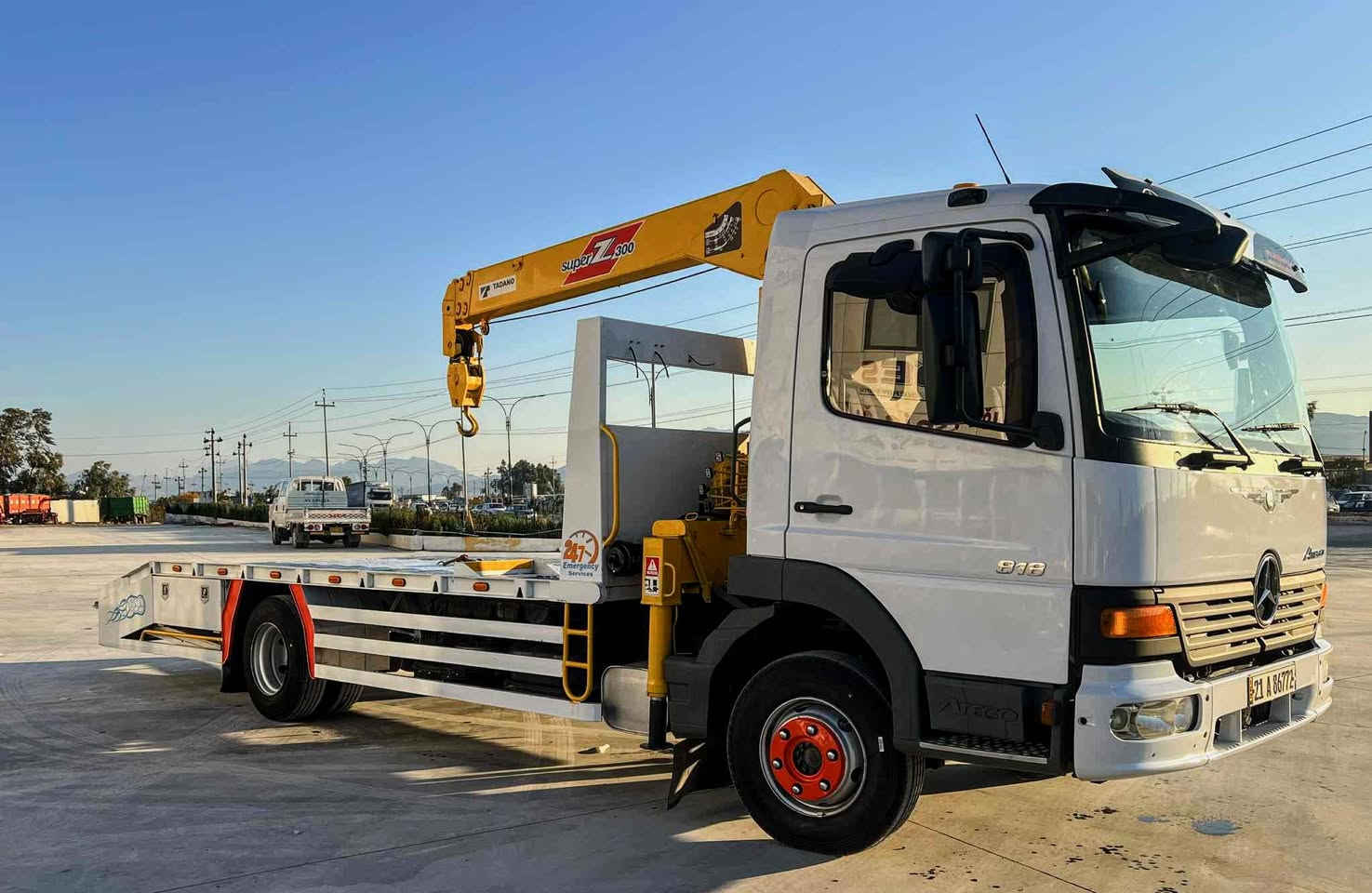 السلام عليكم
للبيع اتيكو كرين فلات موديل (..2003..) 6 برغي 4 سلندر 
مواصفات/ هاف+ استوب كهرباء+ مراية كهره باء 
خلفي جوبلس/ امامي سبرينك 
كرين سوبرزيت 3طن 2 سلايت بدون كسر فطرو لحيم 
السيارة مابي اي نقص نفس الصورة ماشاءأللة جديد جديده 
محرك گیر شاصي اكسل كرين مكفول كفاله عامة بشرط 
تخم تايرات و باتري جديده+ رقم و سنوي هزه جديده 
عنوان السليمانية 

***********📞📞.                شاباز كرين 
                                               Shabaz : kren
