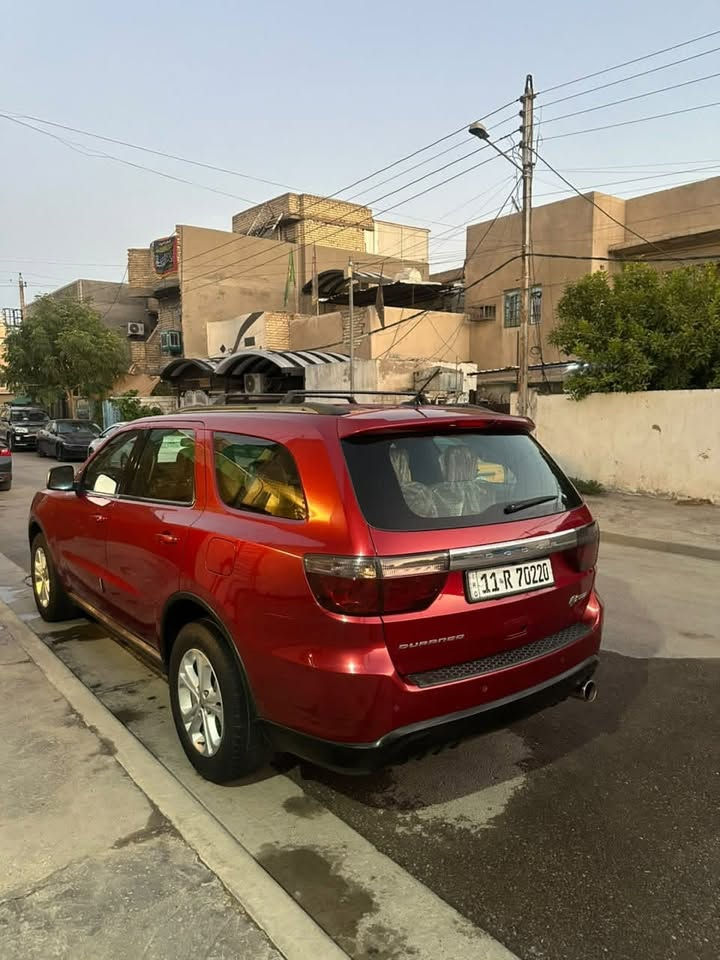 السلام عليكم
للبيع دوج دورنكو خليجي 
موديل 13فول مواصفات محرك 3600 
فتحه سقف سبعه راكب تبريد ٤قطع 
السيارة مصروف عليها وما متعوبه يشهد الله وبالعافيه ع الياخذها 
كير مكينه كفاله 
صدر بحاله جيدة تخم تاير صارله شهرين جواها 
السعر 179وبيها مجال حك الجيه 
مكاني بغداد الكرخ حي العامل 
‭***********‬
متوفر واتساب 
‭***********‬
