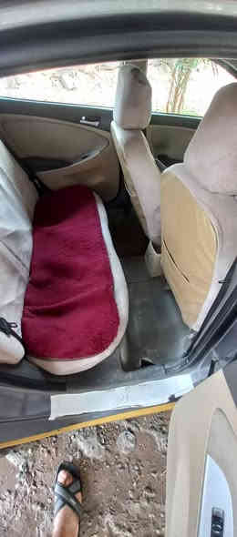 السلام عليكم اخواني
سياره اكسنت خليجي موديل 15

محرك دوش ١٦٠٠ قطرتين المرغوب كير جديد بعده بالضمان قبل شهرين بدلته بالجيس صدرها خير من الله مواصفات السياره تحكم جهتين وشاشه وكامره دواره وداخل بيجي المرغوب والكاعيه مدوشمه جلد والكشنات مدوشمه كالمه 

والسنويه لغاية ٢٠٢٩ 

بيها جاملغ الايسر مبدل وربع الباب  مال السايق مرشوش

السعر المطلوب 83 وبيها مجال  رقم السياره بغداد انكيليزي باسمي

للاستفسار... اتصل وتدلل

*********** <أبوروان>
