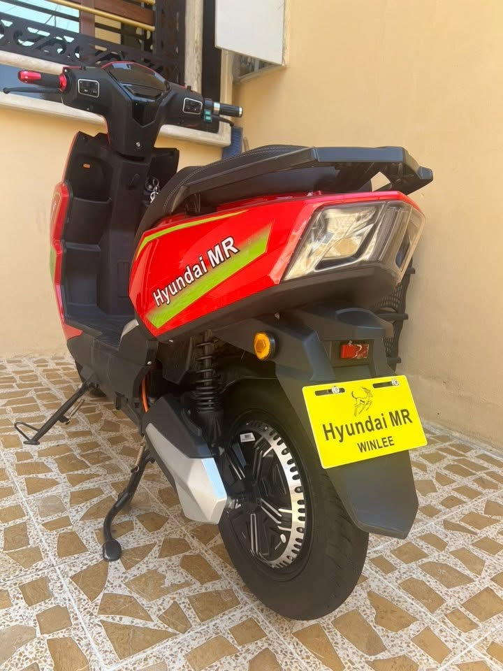 ماطور شحن هونداي سكنس 🛵
ماطور نضيف وحلو 
ماشي 2000مسافه 🛞
 تشغيل  عن بعد 🤖
نظام R رجوع
5 بطاريات وينضافلو 6 🔋 
سرعه 60 حقيقي 
سعر 700 ألف  
لتواصل *********** وبينو واتساب
