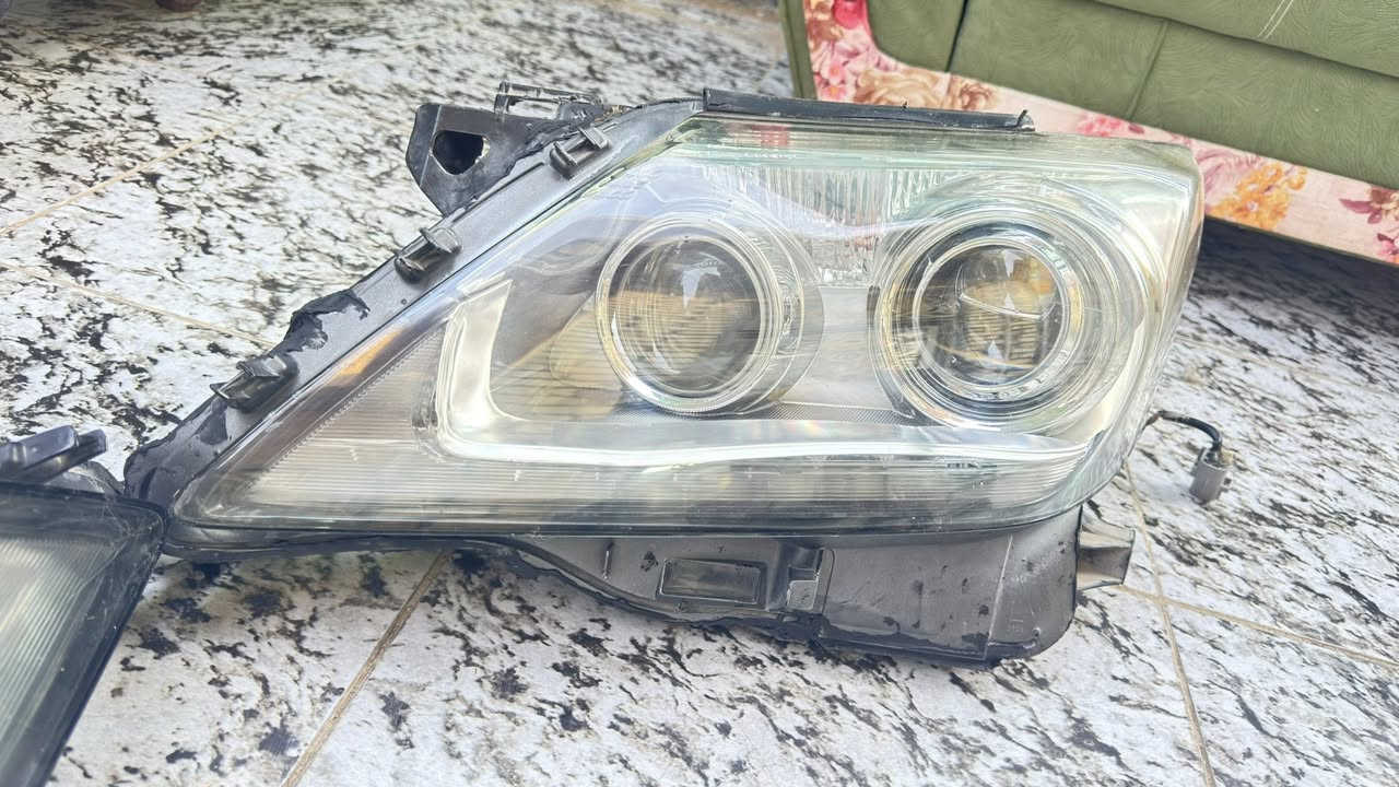 سلام عليكم 
غراض لكزز موديل 10 
للبيع الاتصال 
***********
***********
