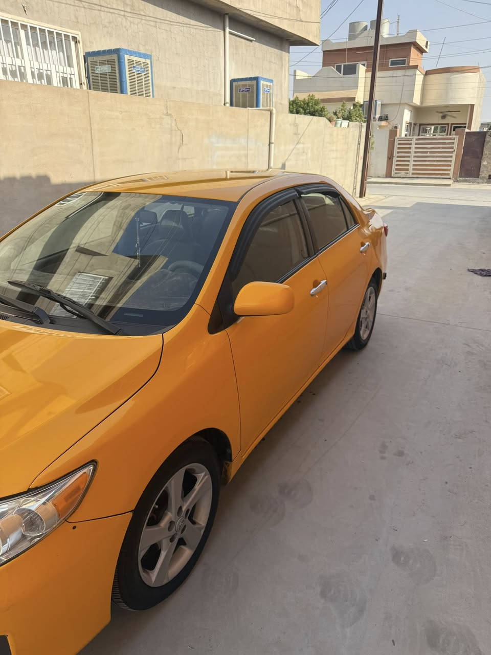 سلام عليكم اخوان سيارة كورلا ٢٠١٢غاز و بنزين مشروع وطني سنوية لحد ٢٠٢٨ ضرر جاملغ خلف سايق بدون دواخل و ربع باب سايق السعر١٣٢
***********
وتحياتي لجميع
