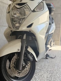 للبيع فقط سلفر ونج 600 كرستال ماشيه 50 رقم وسنويه بأسمي هزه جديده نضام...
