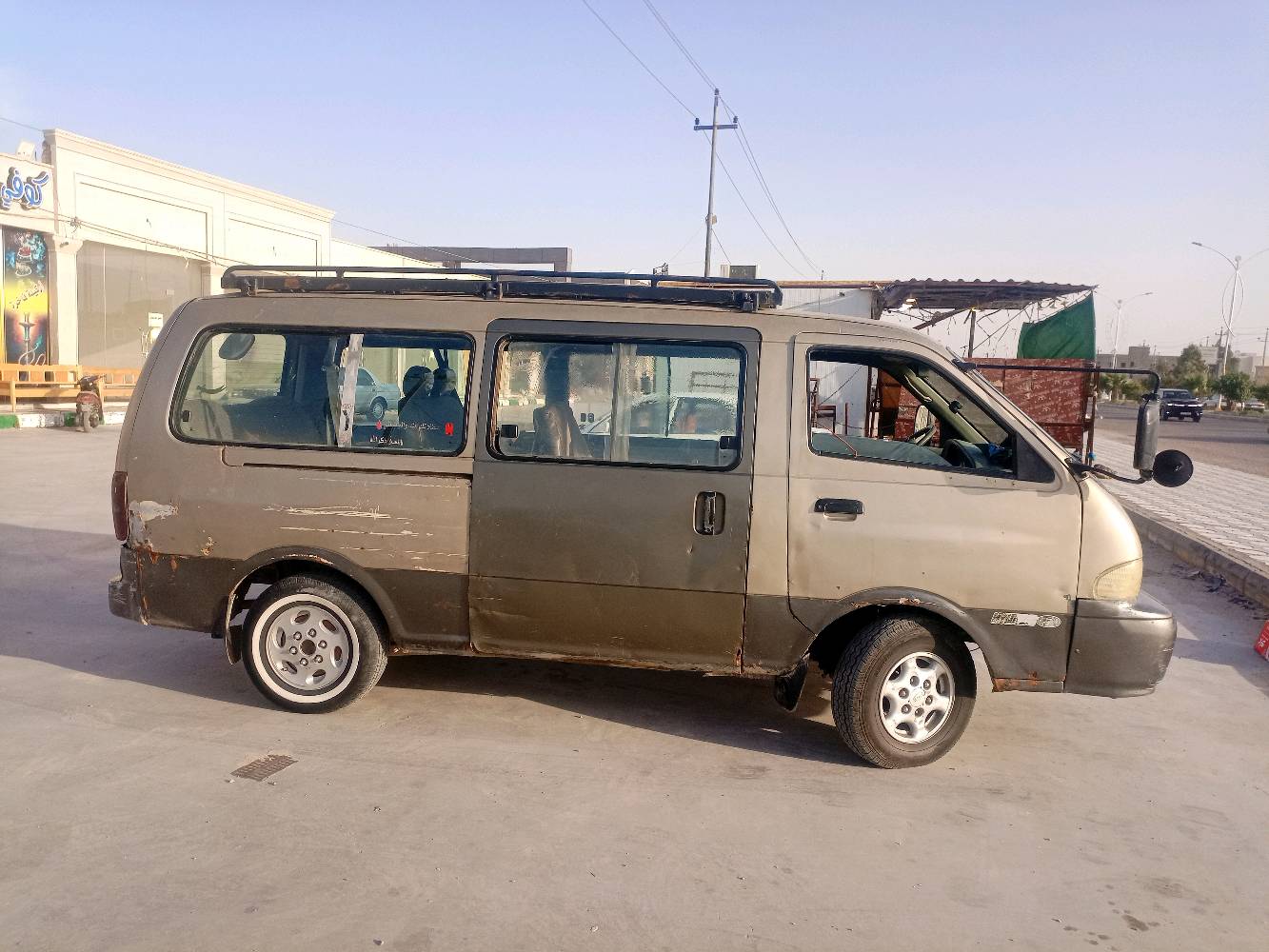 بريجو مديل 96 رقم احمر ذي قار 
مكينه وكير جدد 
حداديه نضيفه 
شواصي معمرات بدون خياس
مصبوغه عام
تخم تاير نضيف 
مكانهه ناصريه 
