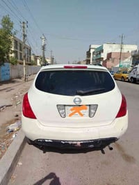 نيسان مورانوا موديل ٢٠٠٧ للبيع على وضعها السيارة شغالة بيها نفخ بالمكي...