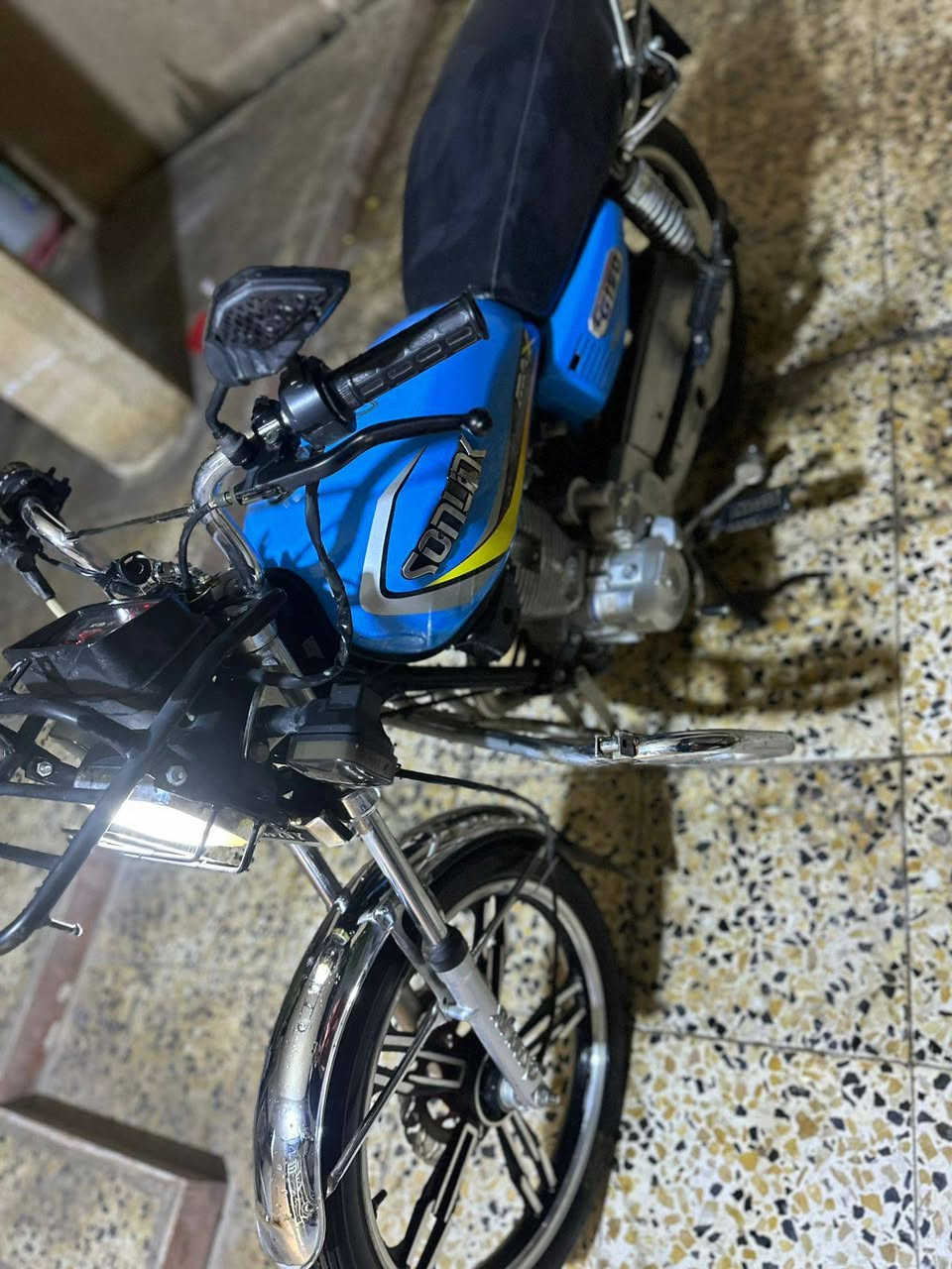 السلام عليكم 
ماطور  أيراني للبيع موديل 2022 ماطور كلش نضيف
السعر(650) وبي مجال للاستفسار على هذه رقم
***********
