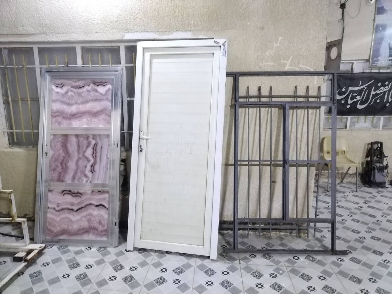 سلام عليكم
بيبان ثنين وشباك للبيع
الطول والعرض والسعر بل صور
العنوان كوت شارع نفط شارع بيت جليب
***********
